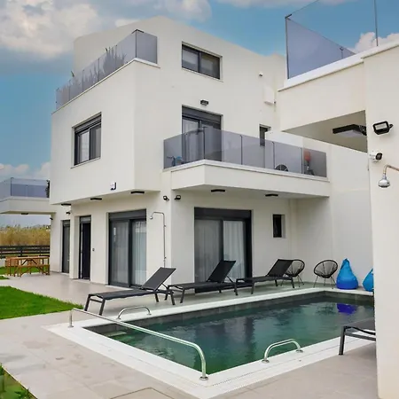 Elegant And Stylish Complex In Crete 빌라 *