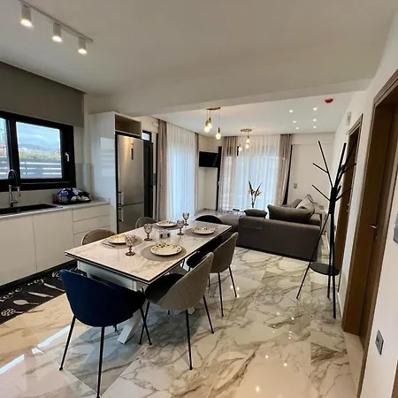 빌라 Elegant And Stylish Complex In Crete *